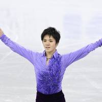Shoma Uno sits in second place after Friday\'s short program with 100.28 points at the Four Continents Championships. | KYODO