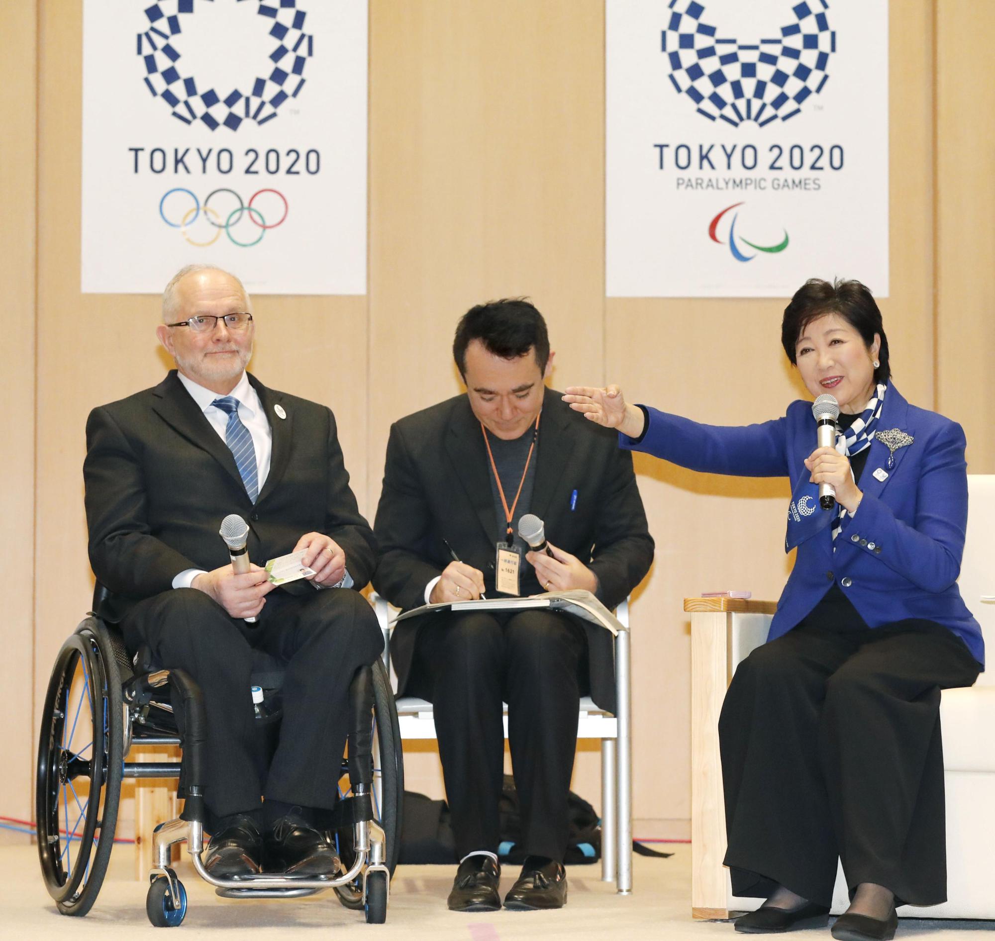 International Paralympic Committee President Philip Craven (left) and Tokyo Gov. Yuriko Koike (right) hold talks at the metropolitan government building in Tokyo on Feb. 23. | KYODO