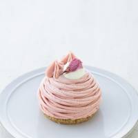 Patisserie Kihachi\'s Mont Blanc Sakura treat. | ROBBIE SWINNERTON