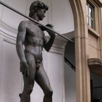 Taxi driver Takehiko Kato channels Michelangelo\'s David. | KIT NAGAMURA