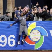 U.S. outfielder Adam Jones made one of the biggest plays of the ongoing World Baseball Classic on Saturday, robbing the Dominican Republic’s Manny Machado of a seventh-inning home run at Petco Park in San Diego. Players encouraged by growing interest in WBC