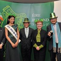 Ireland\'s Ambassador Anne Barrington (second from right) poses with (from left), Ireland Japan Chamber of Commerce Vice President and Chairperson of the I Love Ireland Festival 2017 Committee Yoshihiro Tsuchiya; Miss World Japan 2016 Priyanka Yoshikawa; La Ditta Ltd. Senior Vice President of Operations Taka Daiya; and La Ditta Ltd. Founder and Managing Director Harry Hakuei Kosato during a press conference at the Japan Press Center on Feb. 22 announcing St. Patrick\'s Day in Japan 2017, which will see 14 parades take place across Japan. | YOSHIAKI MIURA