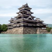 The city of Matsumoto will carry out work to strengthen the earthquake resistance of Matsumoto Castle, after a city-commissioned study found it could fall in the event of a major quake. | ISTOCK