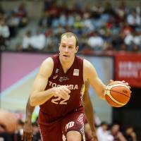 Kawasaki Brave Thunders big man Nick Fazekas, who led the first-division powerhouse to a 49-11 record in the regular season, claimed the scoring title in the inaugural season, averaging 27.1 points per game. | B. LEAGUE