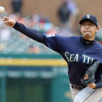 Mariners pitcher Hisashi Iwakuma hopes to return before the All-Star break. | KYODO