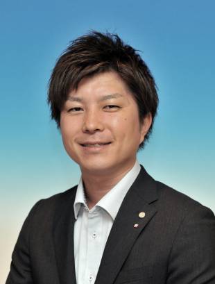 Toyoaki Machida is the Japan general manager of the global section at Webstaff Co. in Tokyo. He graduated from Ritsumeikan Asia Pacific University in Beppu, Oita Prefecture, and joined Webstaff, which is a part of the Internet Business Japan Group. Machida helps Japanese companies find talented IT professionals from across the globe.