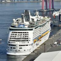 The government is considering using luxury cruise ships as hotels during 2020 Tokyo Olympics. | KYODO