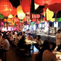 Sanagi Shinjuku is so buzzy you forget you are dining under an overpass. | ROBBIE SWINNERTON