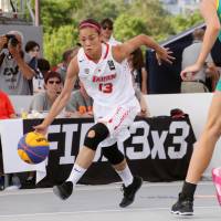 Japan\'s Yui Hanada dribbles during Monday\'s game against Australia in the FIBA 3x3 World Cup in Nantes, France. | KYODO