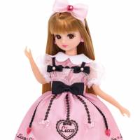 Fourth generation (1987~): Licca-chan regularly collaborates with brands such as Issey Miyake\'s Pleats Please and Godiva Chocolatier. | COURTESY OF TAKARATOMY