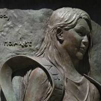 A statue of the legendary queen of Troy with a quote by William Shakespeare with the name spelled “Shakespear” is seen on the campus of the University of Southern California, Los Angeles, on Tuesday. To E or not to E: USC erects statue in reference to 'Shakespear'