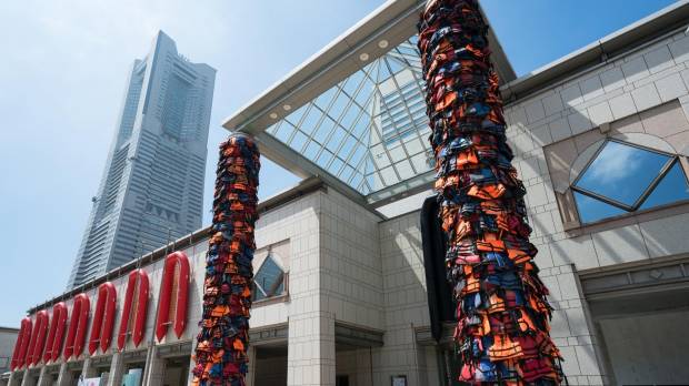 Ai Weiwei’s “Safe Passage,” 2016, “Reframe,” 2016. Installation view at Yokohama Museum of Art, Yokohama Triennale 2017 Dealing with connectivity and isolation at the Yokohama Triennale