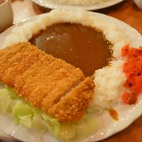 Vintage: Fried pork curry in an old-timey atmosphere at Kissaten Nasu. | J.J. O\'DONOGHUE