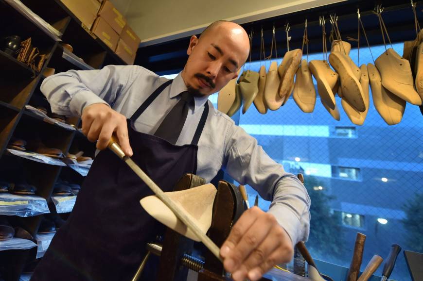 artisans shoe & leather repair