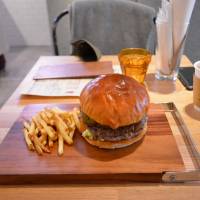 Kicks like a mule: While the chili burger gets a spice-smeared thumbs-up at Yes!, the fries fail to impress. Yes! Burger