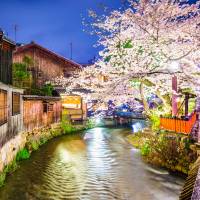 Major hotels in the city of Kyoto, one of the most popular tourist destinations, saw record numbers of foreigners in 2017. Foreign tourists set new record for hotel stays in Kyoto, with most visiting from China