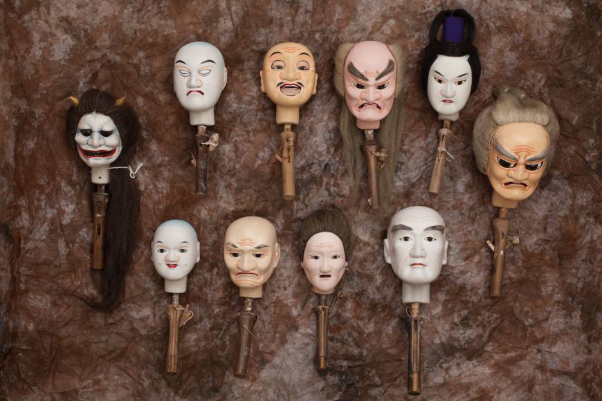 Japanese Entertainment: Enpaku’s Treasure Box of Kabuki and Bunraku Bunraku kashira puppet heads | MATERIALS AND IMAGE ARE PROPERTY OF THE TSUBOUCHI MEMORIAL THEATRE MUSEUM, WASEDA UNIVERSITY.