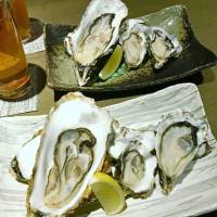 Oysters — now in season — are sourced from Hokkaido, Hiroshima and Miyagi prefectures. Bakushuan Nihonbashi