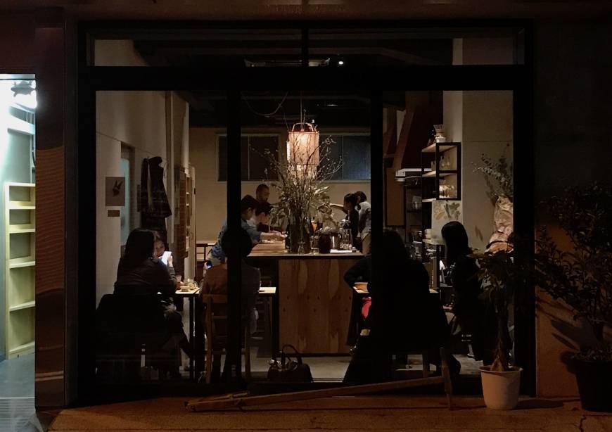 The Blind Donkey In gritty salaryman land, The Blind Donkey feels as unlikely as an ikebana flower arrangement in a pachinko parlor. | ROBBIE SWINNERTON