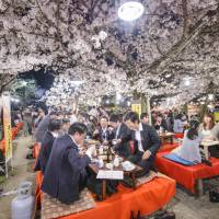 Mind your behavior: As the weather turns warmer and the alcohol flows, it’s easy for company parties to turn into bureikō (free and easy) gatherings where female workers can feel uncomfortable. Japanese women find strength in Me Too