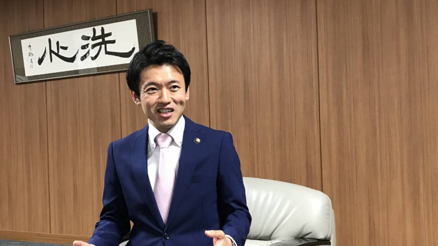 Mutsu Mayor Soichiro Miyashita during an interview in his office in April. Slips of refined time in Aomori Prefecture