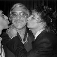 Occupational hazard: Bill Hersey gets a kiss from rocker Rod Stewart (right). Bill Hersey, man about Tokyo, 1930-2018: some tributes