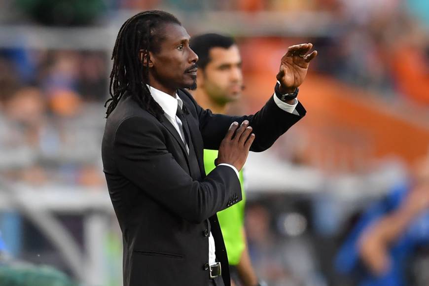 Senegal manager Aliou Cisse points finger at defensive lapses after