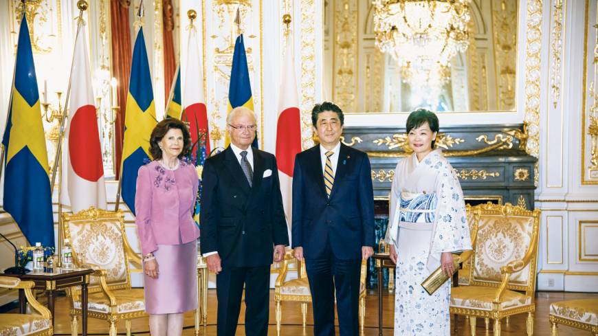 King Carl XVI and Queen Silvia of Sweden are hosted by Prime Minister Shinzo Abe and his wife at the Akasaka Palace in Tokyo.
