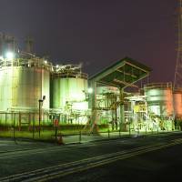 A section of the Keihin industrial area in Kawasaki is illuminated at night. Over 80 percent of major Japanese companies expect the domestic economy to grow this year. 80% of major Japanese firms expect domestic economy to grow in 2018