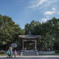 Beijing residents have been breathing some of the cleanest air in a decade as they begin to reap the benefits of China’s anti-smog push. Beijing basks in bluest skies in a decade as campaign against smog pays off