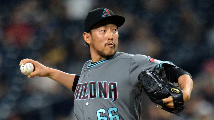 Arizona reliever Yoshihisa Hirano pitches against San Diego in the sixth inning on Friday night. Diamondbacks continue winning ways at Petco