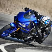 YAMAHA YZF-R3