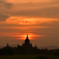 Bagan is a major archeological site featuring more than 3,000 pagodas. | AGON SHU