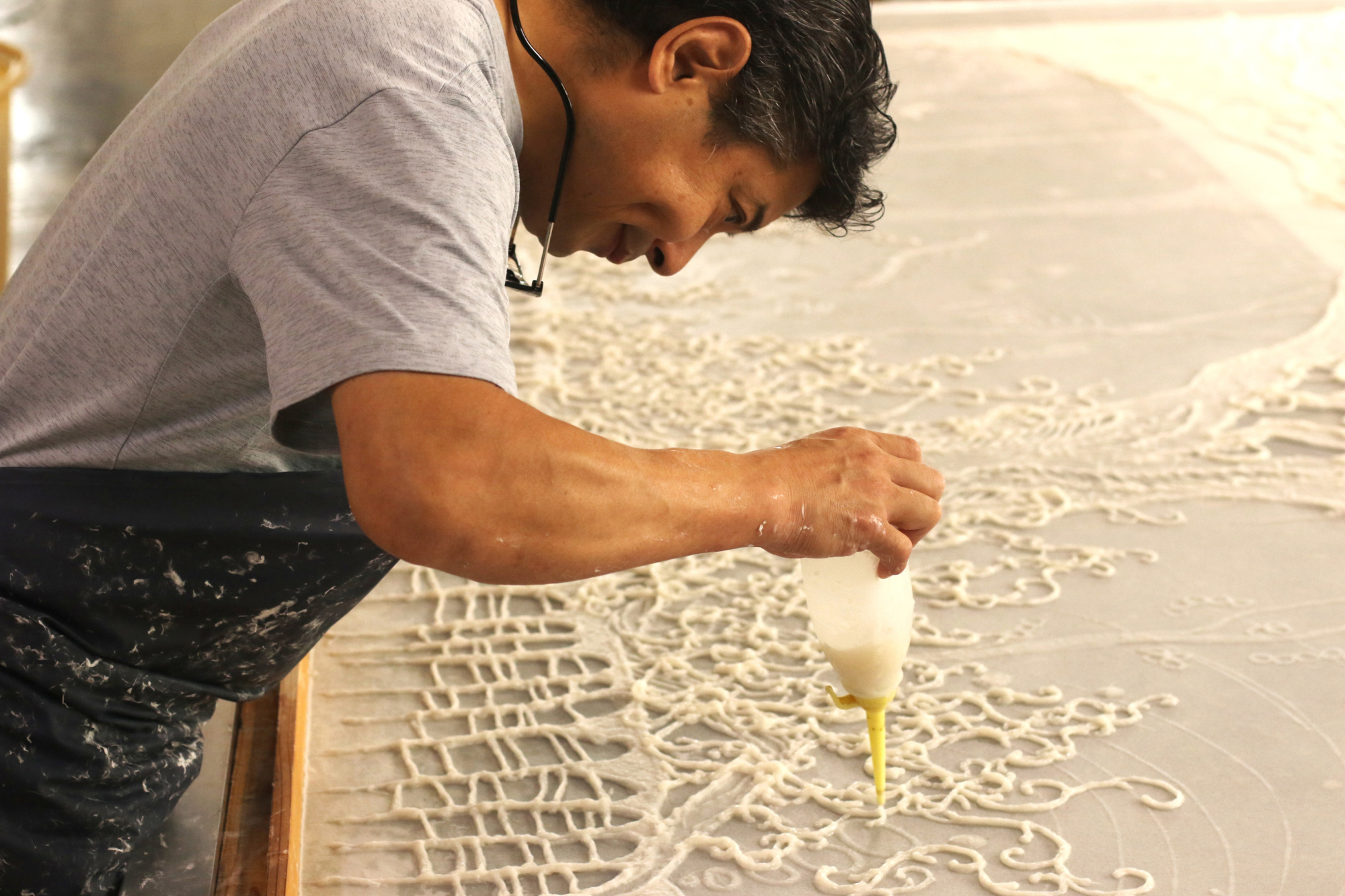 Into the white: Kazuya Osada makes Echizen washi.