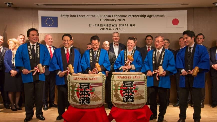 European Union Ambassador Patricia Flor (third from right) and Japanese dignitaries break open sake barrels at a ceremony marking the entry into force of the EU-Japan economic partnership agreement on Feb. 1. | YASUHIKO SHIMAZU, EUROPEAN UNION