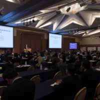 Recent research results were revealed to a crowd of around 200 delegates at the International Garlic Symposium held for the first time in Japan — in Hiroshima —  in late May. | WAKUNAGA PHARMACEUTICAL CO.