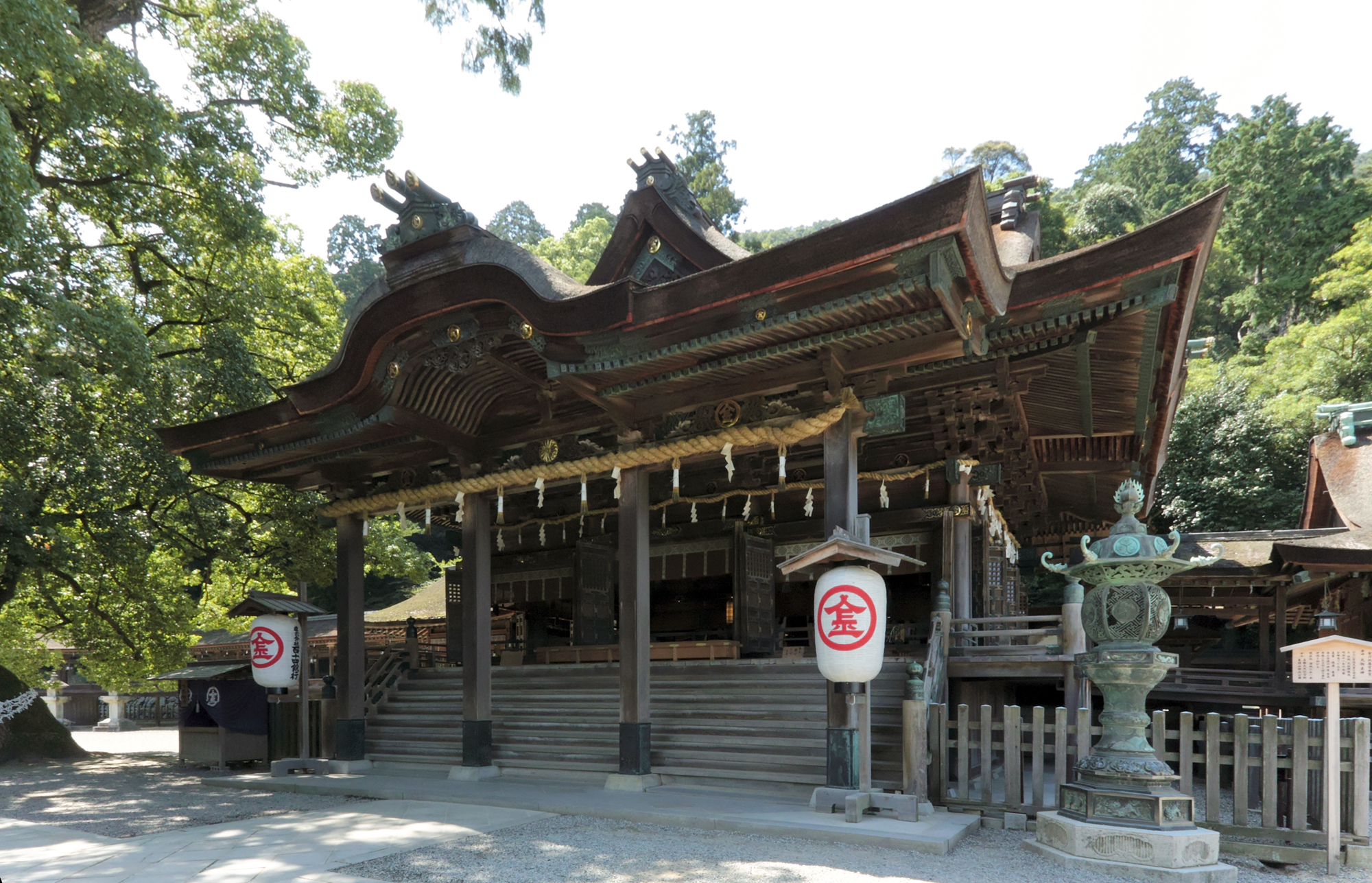 Kotohira-gu Shrine is located in Kotohira-cho.