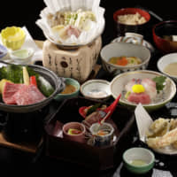 Enjoy a sumptuous kaiseki (traditional multicourse cuisine) feast that incorporates seasonal ingredients from both the mountains and sea.