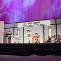 A group of Furumachi geigi (geisha based in Niigata) perform at the reception of the G20 Niigata Agriculture Ministers' Meeting.