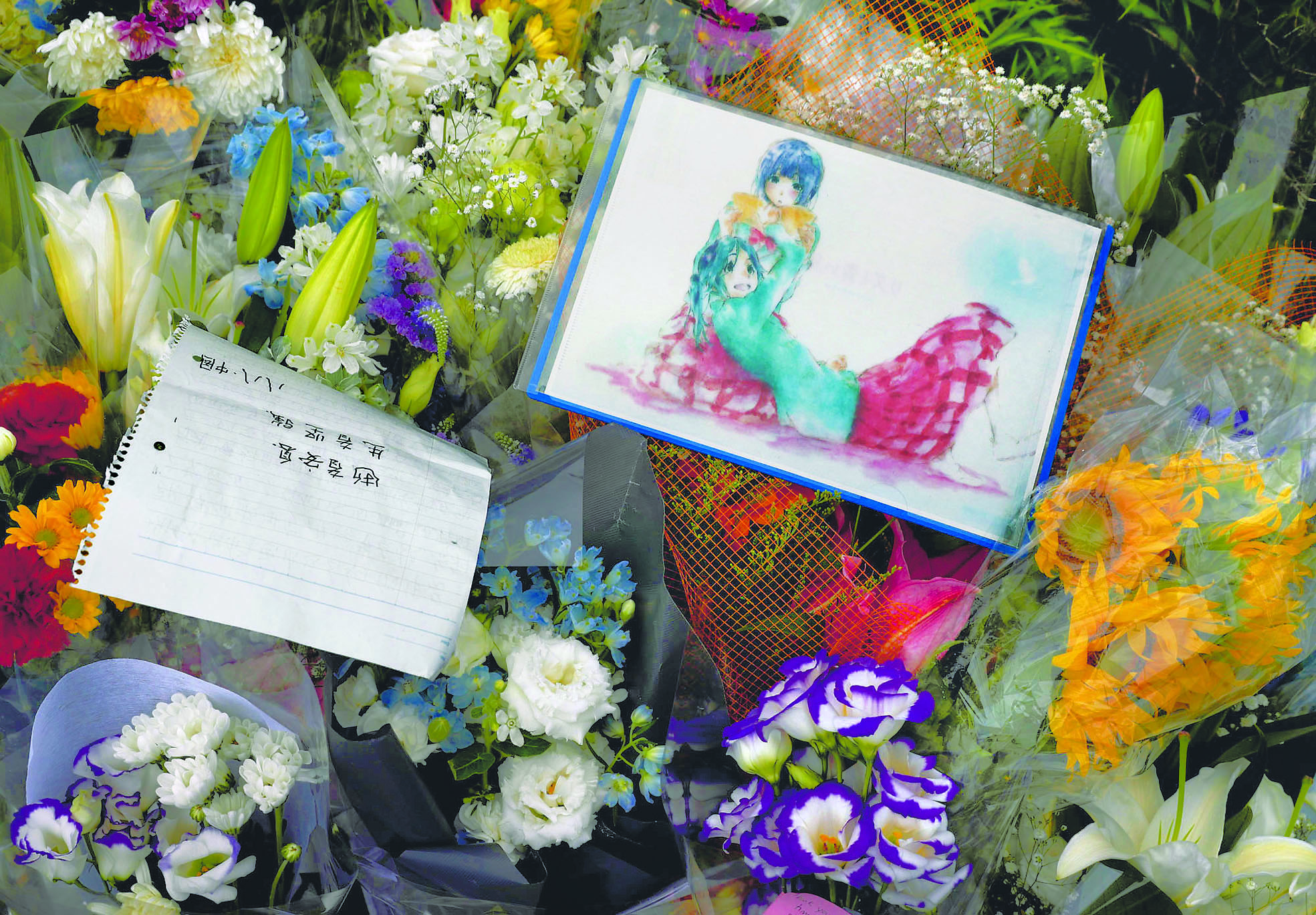 Most victims of Kyoto inferno suffocated in stairwell leading to roof; no sprinklers installed | The Japan Times Most victims of Kyoto inferno suffocated in stairwell leading to roof; no sprinklers installed | The Japan Times