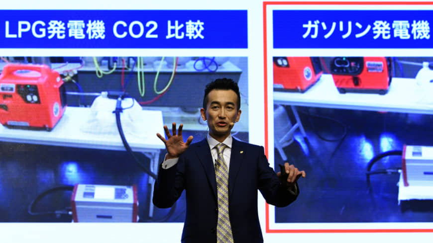 Yasuhiro Yamamoto, president and CEO of Eneco Holdings Inc., speaks during a news conference held in Tokyo on June 25.Eneco Plasma R Hydrogen Gas generates oxyhydrogen gas utilizing an evolved application of the principle of water electrolysis. | YOSHIAKI MIURA