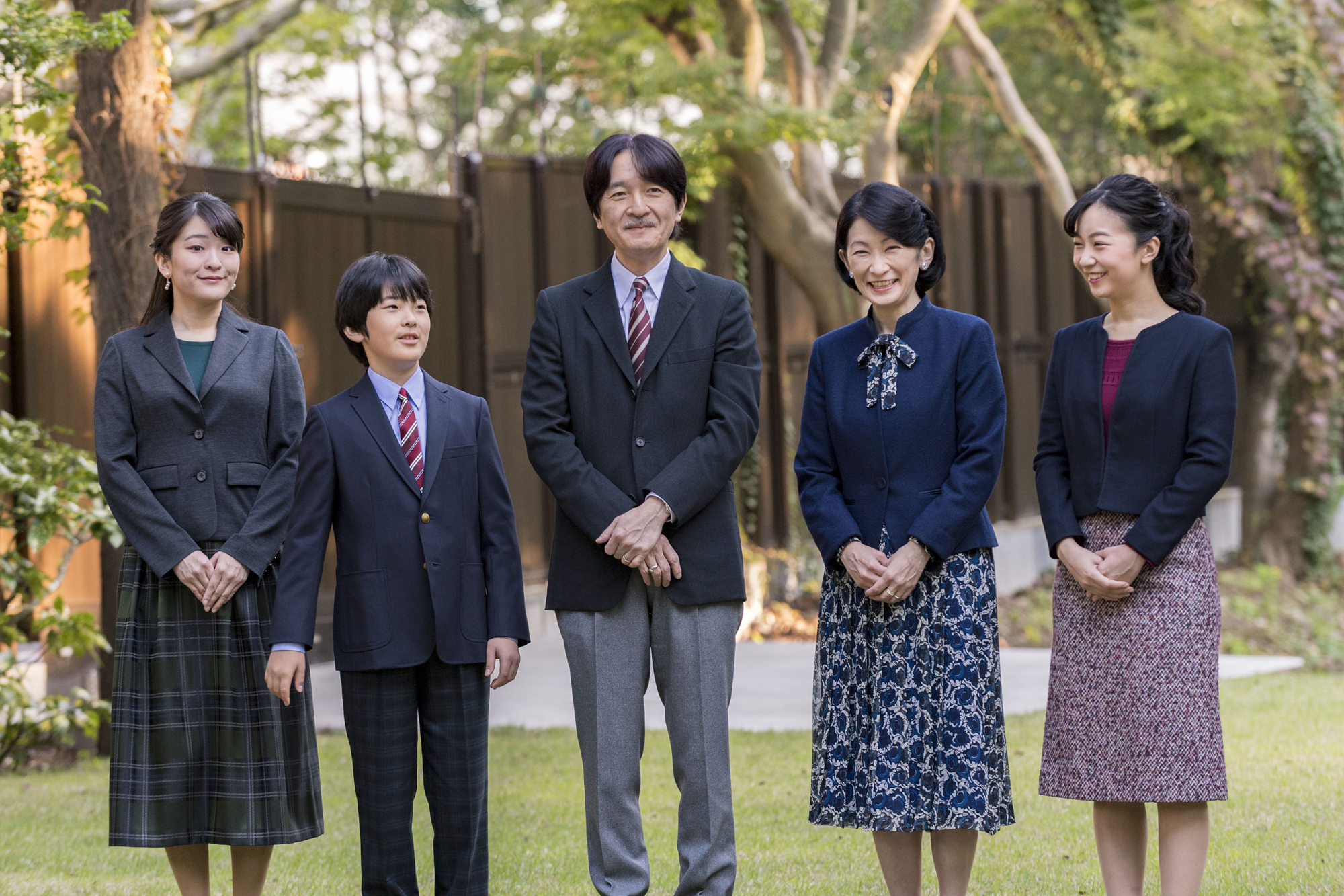 APCrown Prince Akishino urges daughter to