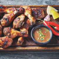 Jamaica’s iconic jerk chicken. | © SHUTTERSTOCK / FROM MY POINT OF VIEW