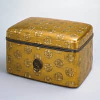 'Accessory box with fusenryo design featuring mother-of-pearl and maki-e' (National Treasure), Kamakura Period, 13th century. | SUNTORY MUSEUM OF ART