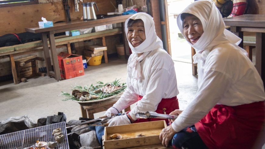 Ama professional divers are women of the sea. Experts in deep sea
fishing, their practice dates back thousands of years. | JNTO