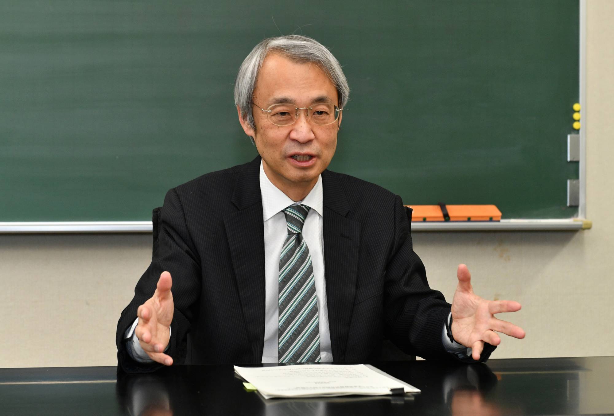 Professor Satoshi Takizawa of the University of Tokyo shares his insights on the water industry during a recent interview with The Japan Times at the university’s Hongo Campus in Bunkyo Ward. | YOSHIAKI MIURA