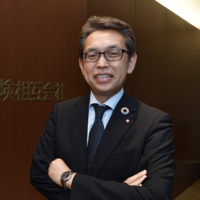 Takeshi Kimura, special adviser to the board of Nippon Life Insurance Co., poses at the company’s Tokyo headquarters in May. | YOSHIAKI MIURA