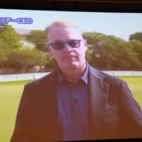 European Tour Chief Executive Keith Pelley thanks tourney organizer Haruhisa Handa via video message at the same news conference. | ISPS