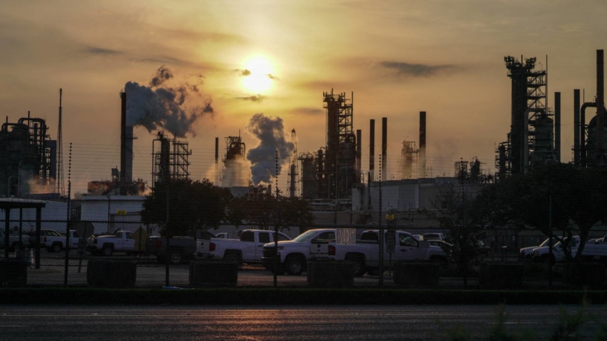 , Harmful soot unchecked as Big Oil battles EPA over testing, The World Live Breaking News Coverage &amp; Updates IN ENGLISH