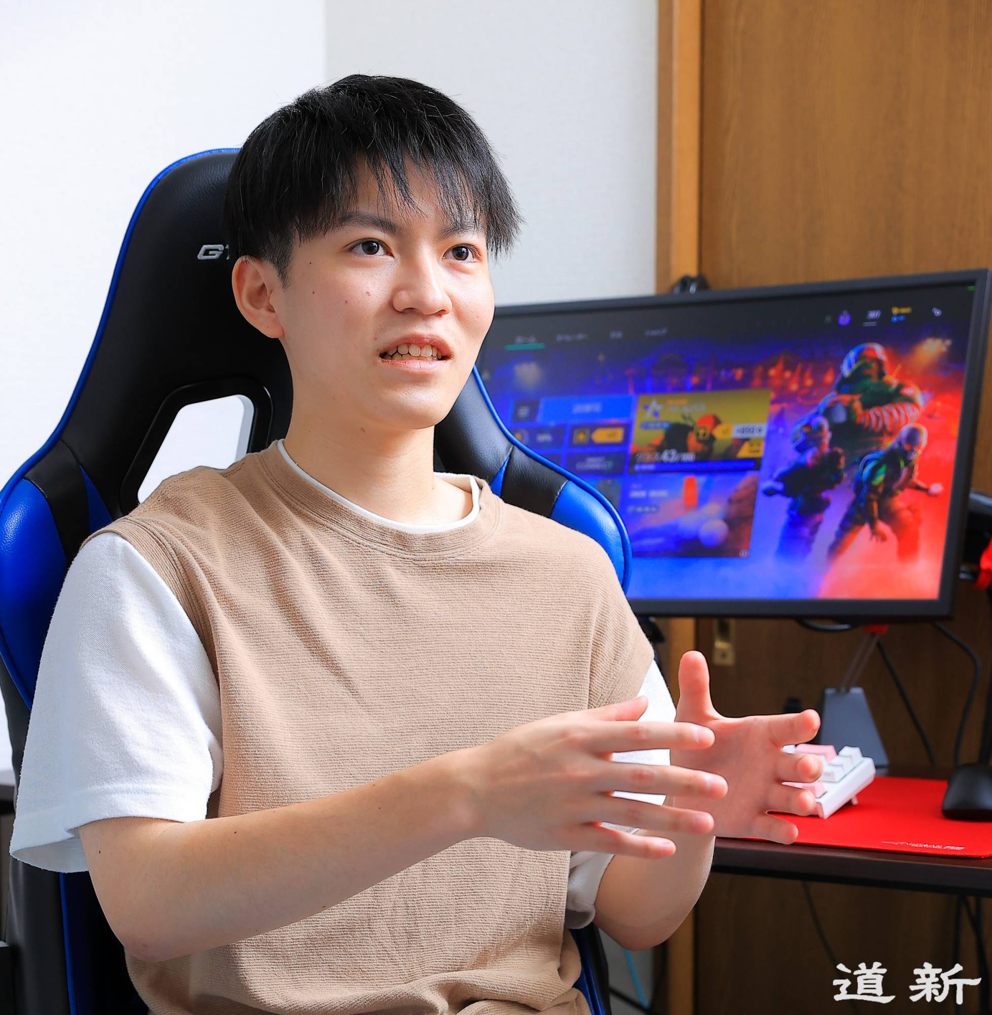 esports, draws fans and pro teams